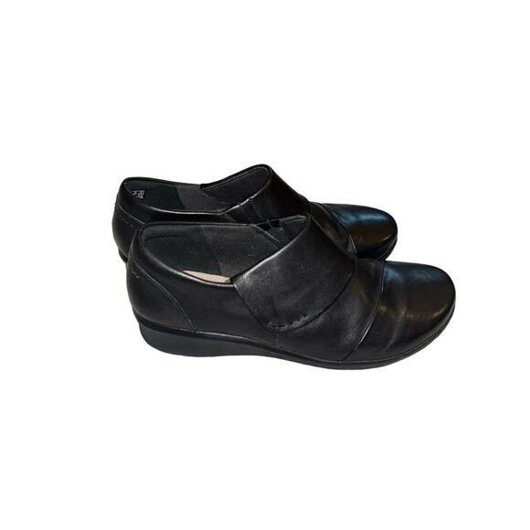 Clarks Collection Soft Cushion‎ Leather Shoe Slip On Women 8.5 W Black - Picture 5 of 9